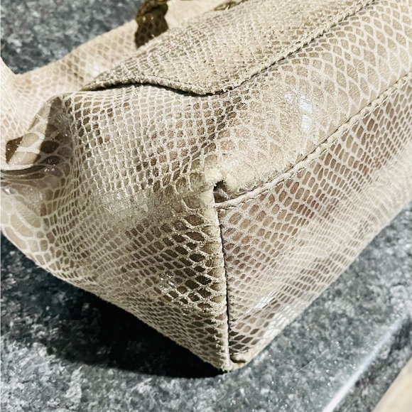 Dooney & Bourke Snakeskin Lock Sac - Picture 7 of 12